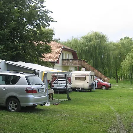 Davodi Es Szabadidopark 3* Dávod