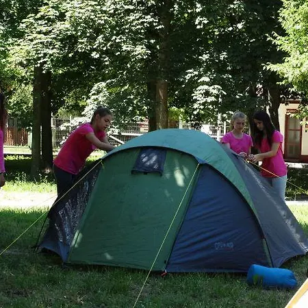 Pensiune Davodi Es Szabadidopark