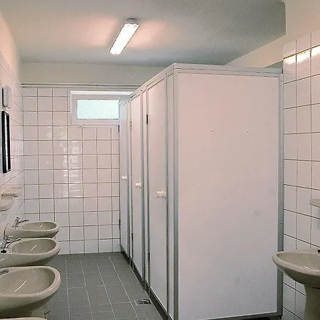 Affittacamere Dávodi Camping és Szabadidőpark *